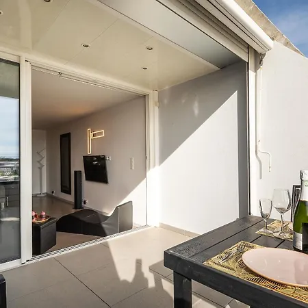 Grand 40 M2 Climatisé Au Village Naturiste * Agde
