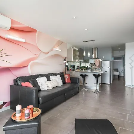 Grand 40 M2 Climatisé Au Village Naturiste
