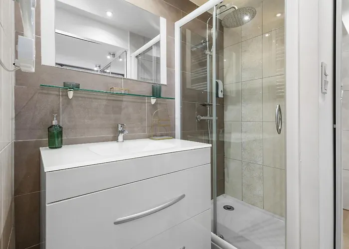 Village Naturiste R4n - Sixty9 Port Ambonne *